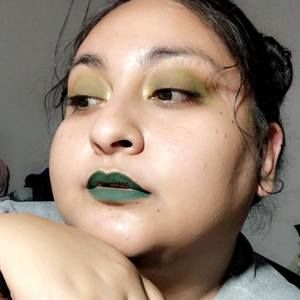 Meet your Posher, Lucy